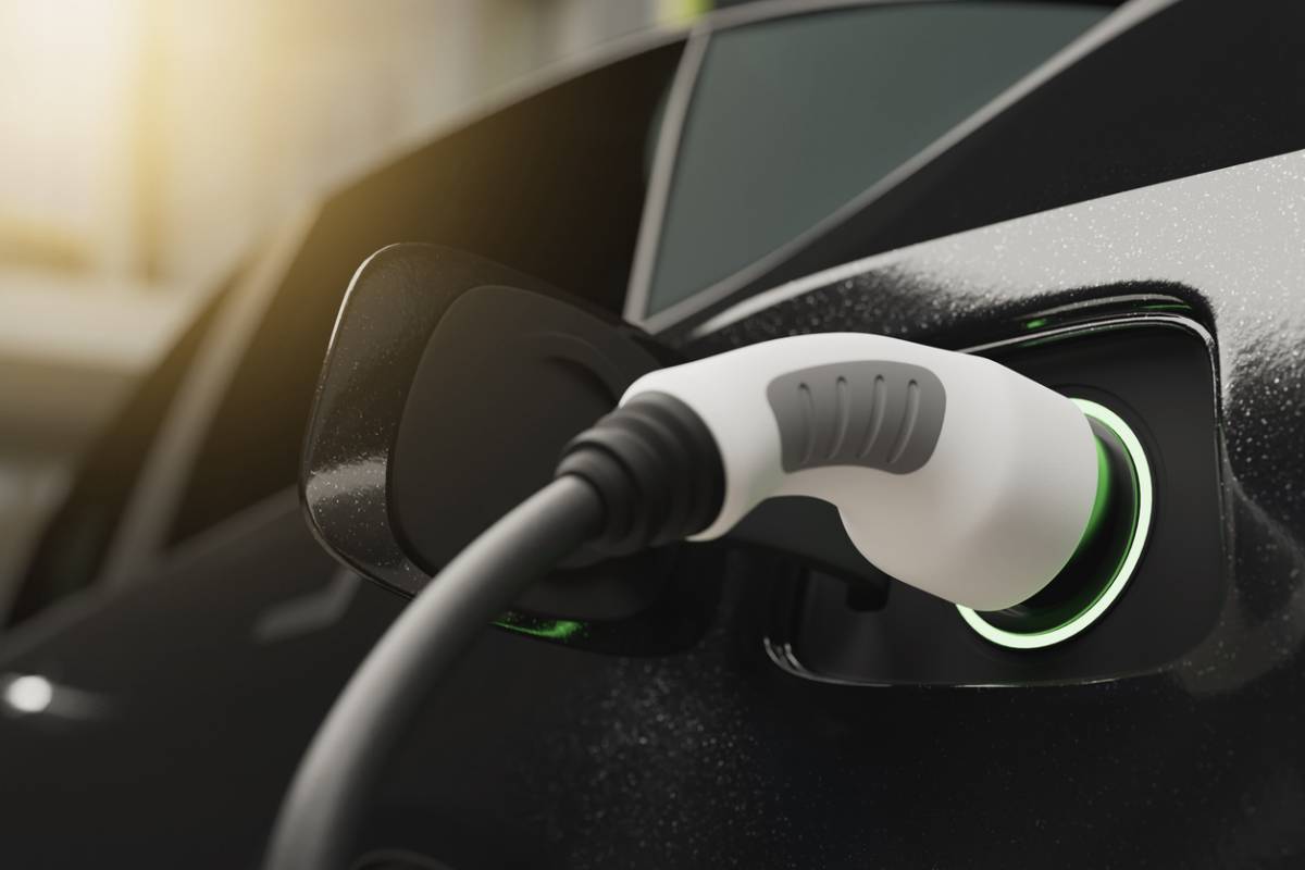 Prise de recharge d’une voiture électrique